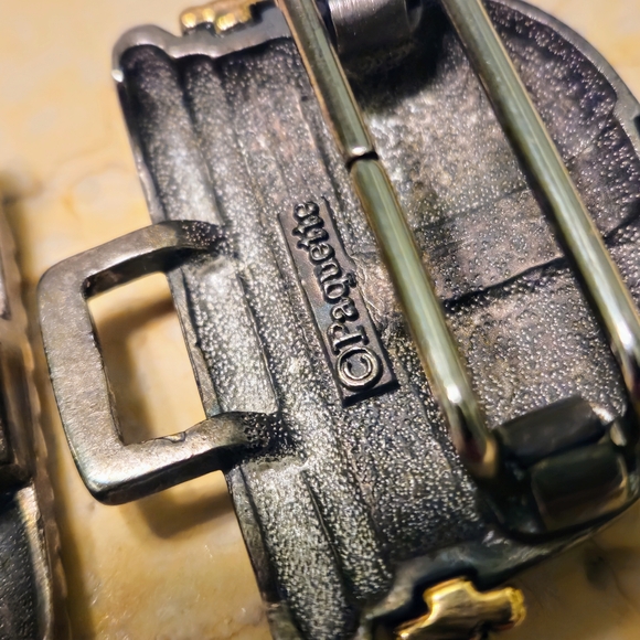 Vintage Paquette silver and goldtone belt buckle - Picture 7 of 7